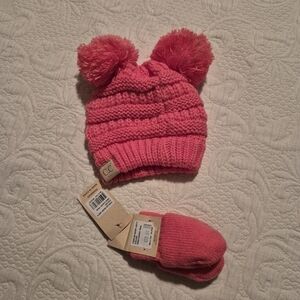 C.C. Baby pom beanie and baby sherpa lined thumbless mitts NEW